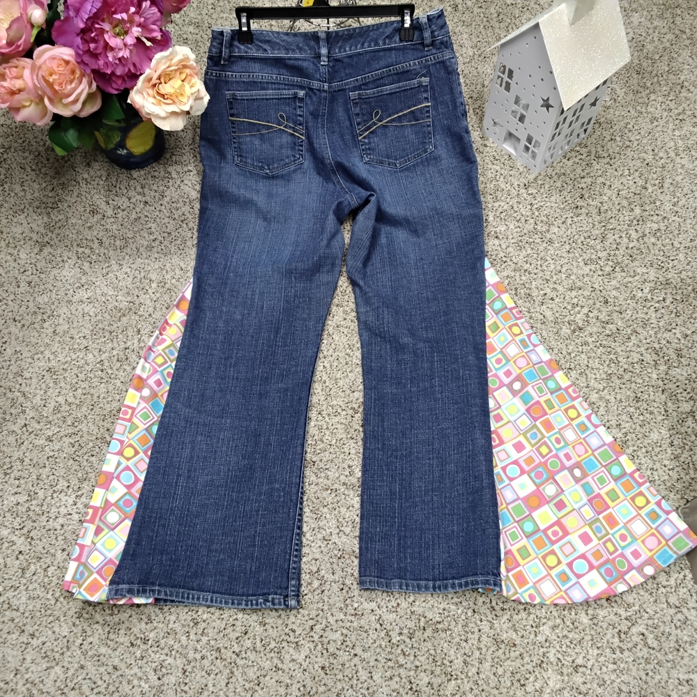 3867 Size 10 Upcycled Liz Claiborne Floral Patchwork Women's Bell Bottom Jeans - Picture 4 of 5